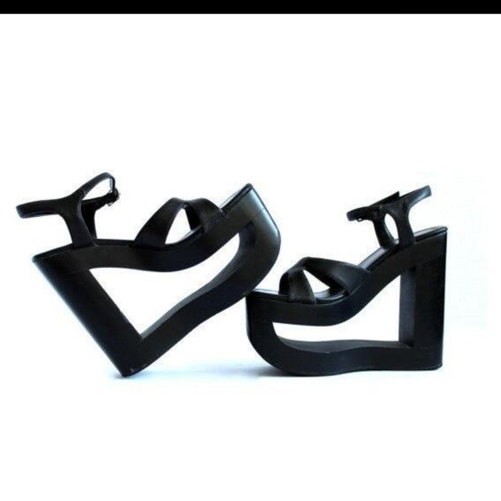 ISO - looking for these Jante shoes
